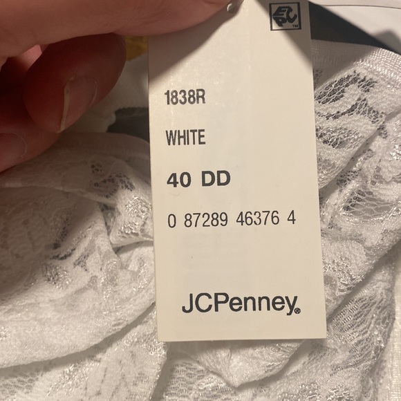 JCPenney Bras this model in size 40 DD only, NWT $17, other colors and sizes - Picture 5 of 9